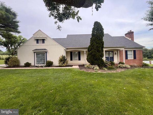 2311 SPRINGFIELD DRIVE, CHAMBERSBURG, PA 17202
