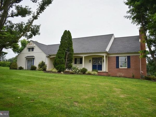 2311 SPRINGFIELD DRIVE, CHAMBERSBURG, PA 17202