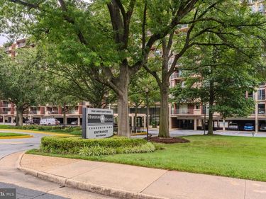 1300 ARMY NAVY DRIVE, Unit 118, ARLINGTON, VA 22202