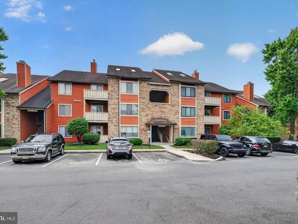 2215 C DURHAM COURT, MOUNT LAUREL, NJ 08054