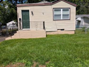 2482 OGDEN, BENSALEM, PA 19020