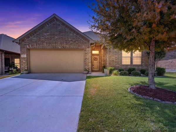 5817 Stream Drive, Fort Worth, TX 76137