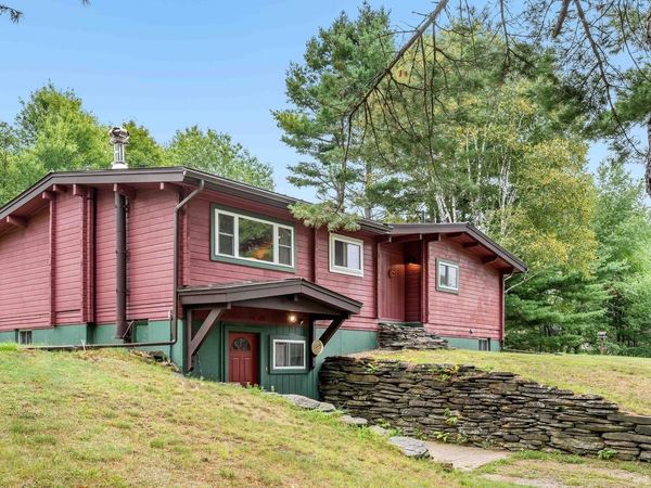 360 Bunker Hill Circle, Marshfield, VT 05658