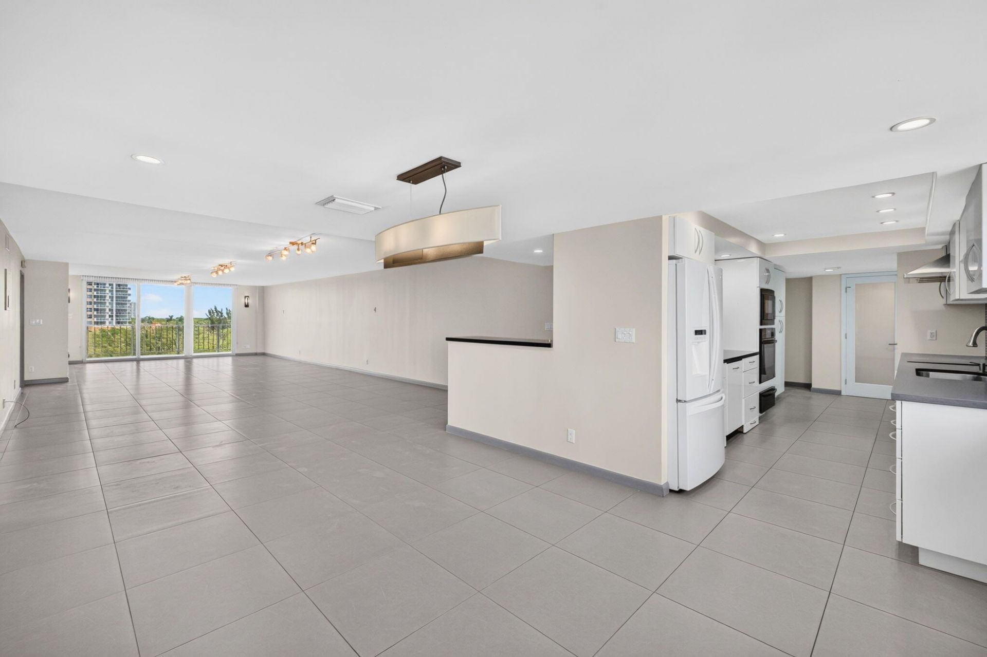 777 Bayshore Drive, Unit 701, Fort Lauderdale, FL 33304 Photo