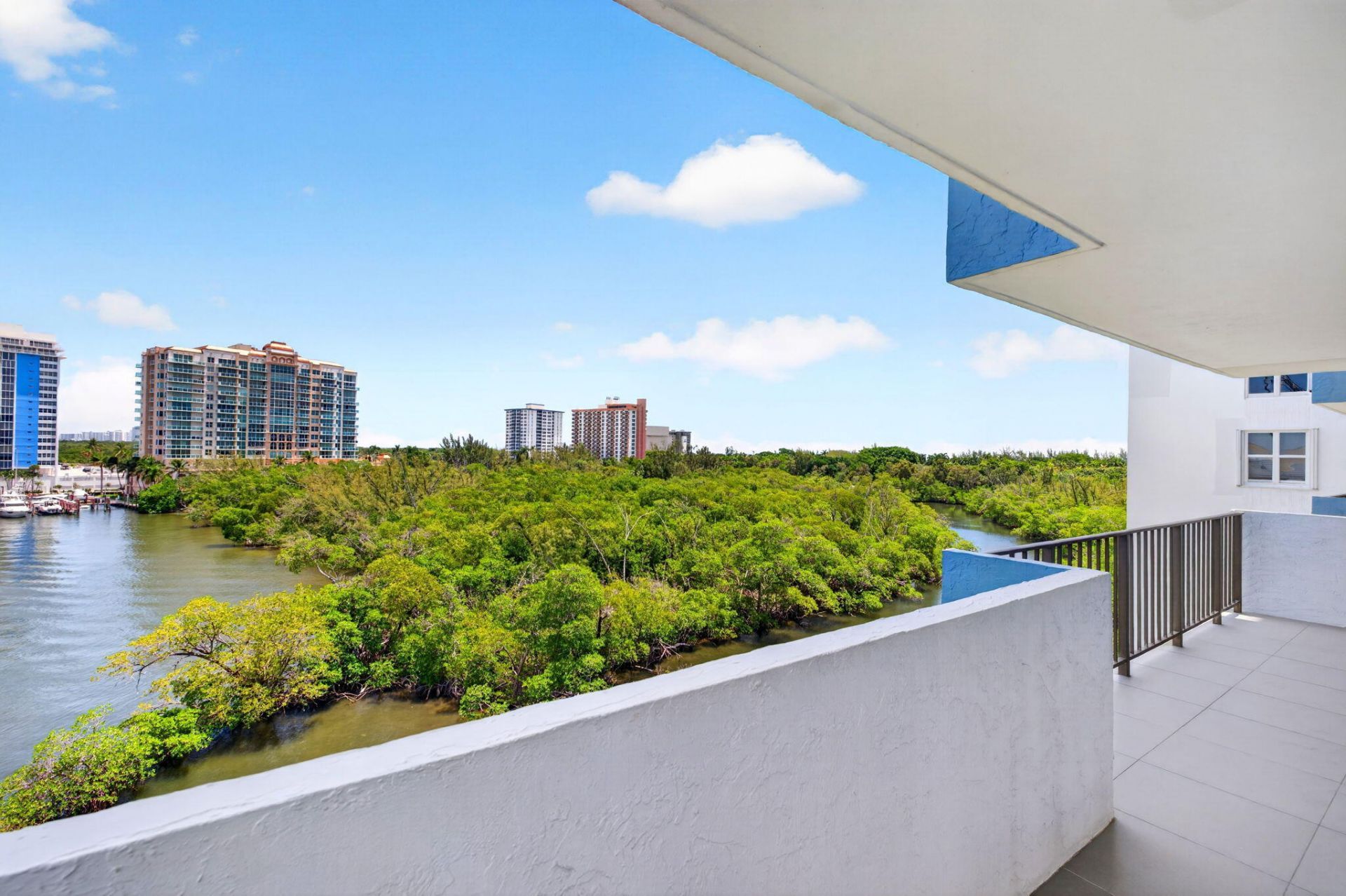 777 Bayshore Drive, Unit 701, Fort Lauderdale, FL 33304 Photo