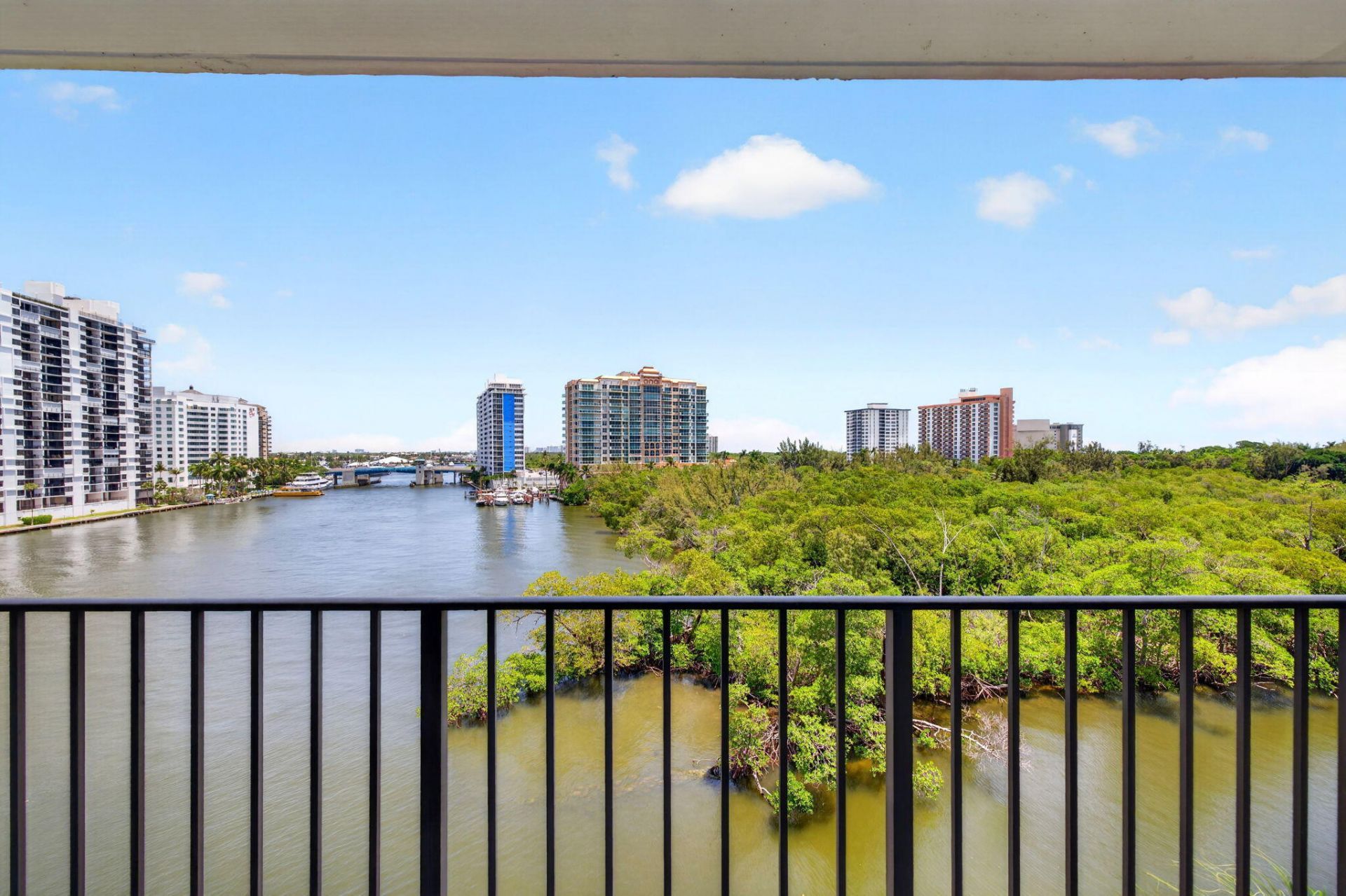 777 Bayshore Drive, Unit 701, Fort Lauderdale, FL 33304 Photo