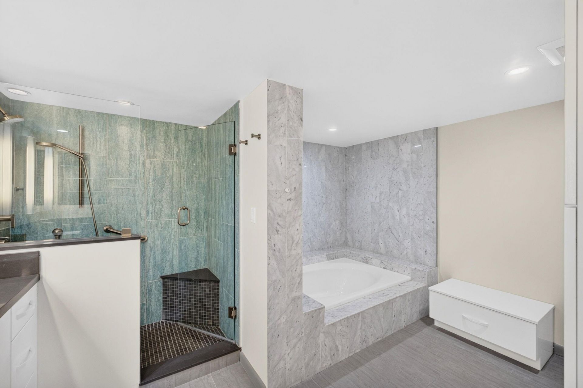 777 Bayshore Drive, Unit 701, Fort Lauderdale, FL 33304 Photo