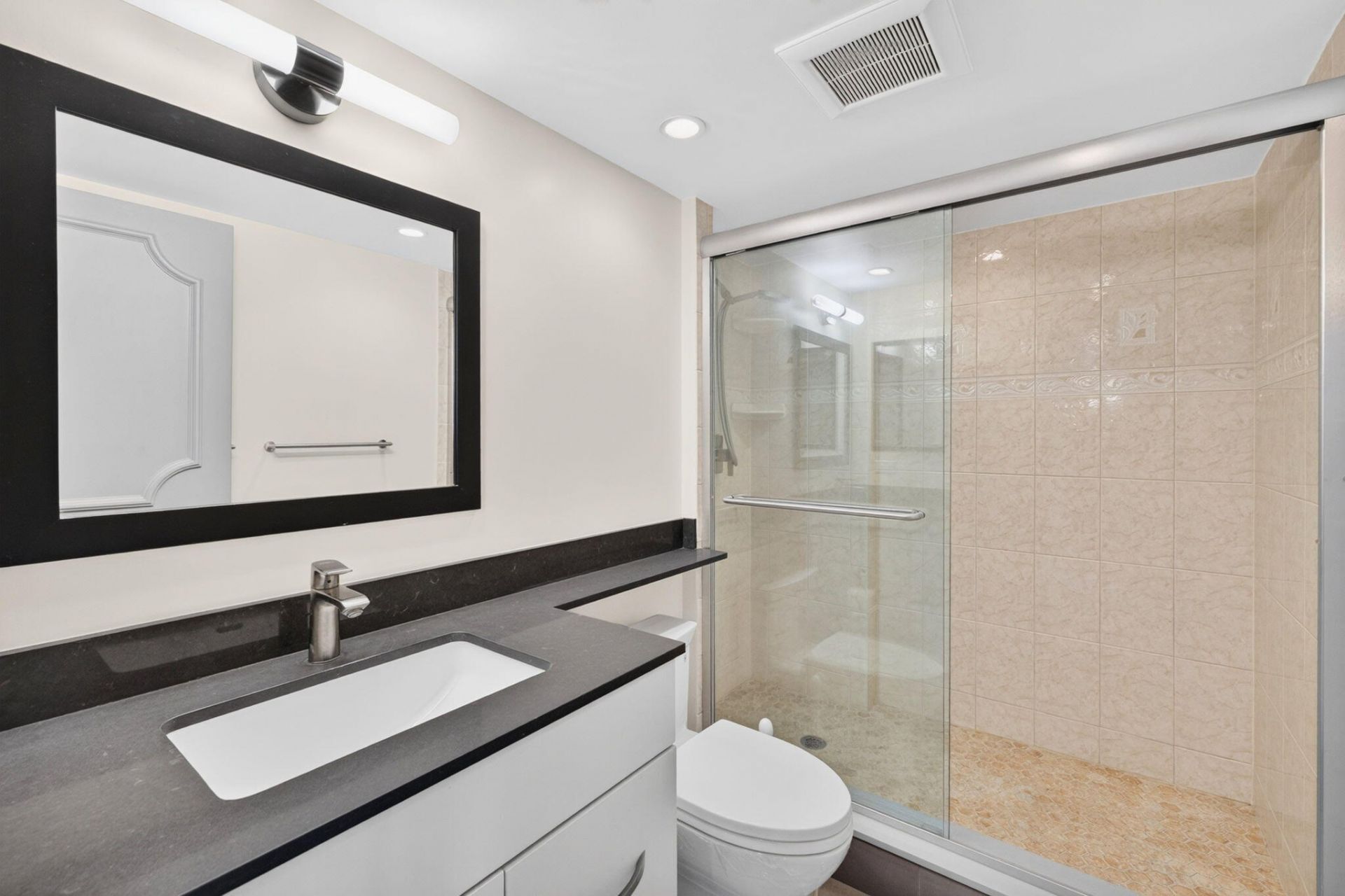 777 Bayshore Drive, Unit 701, Fort Lauderdale, FL 33304 Photo