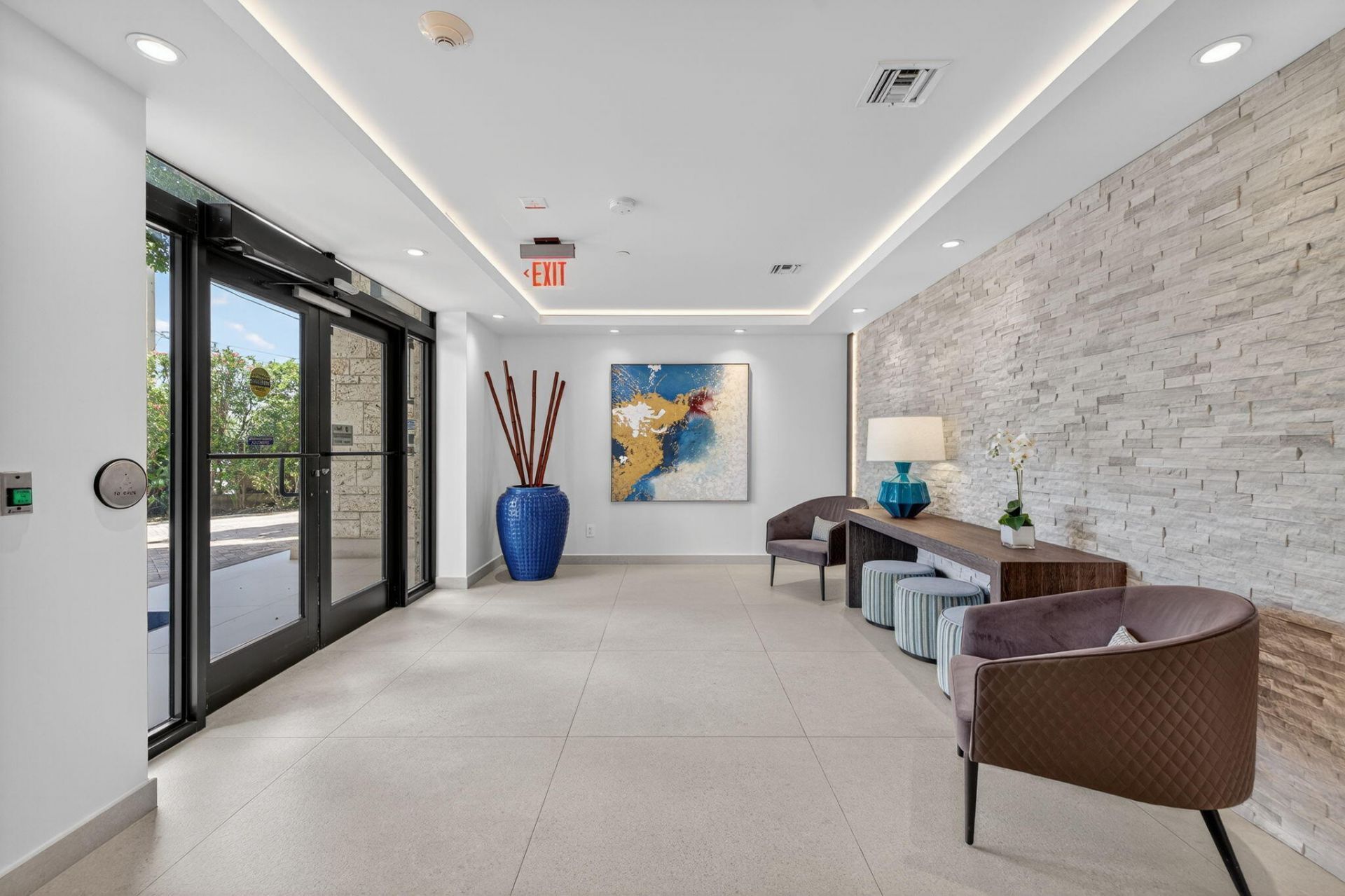 777 Bayshore Drive, Unit 701, Fort Lauderdale, FL 33304 Photo