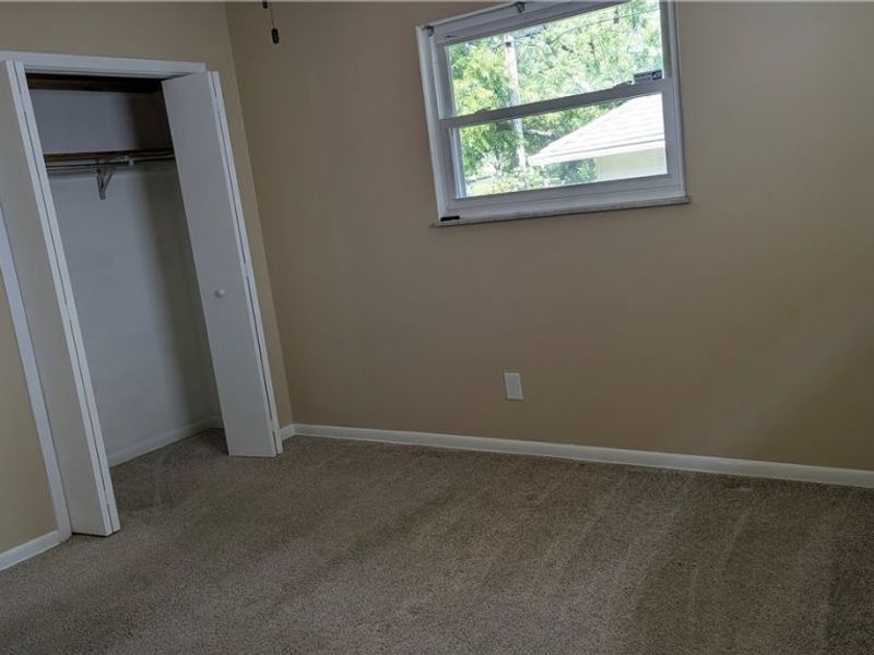18971 Nitra Avenue, Maple Heights, OH 44137 Photo 10