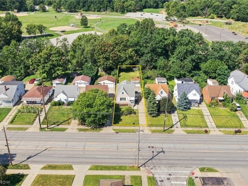 6352 State Road, Parma, OH 44134 Photo 3