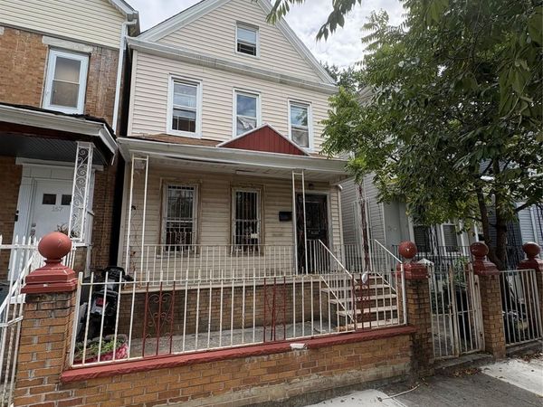 169 Warwick Street , Brooklyn, NY 11207