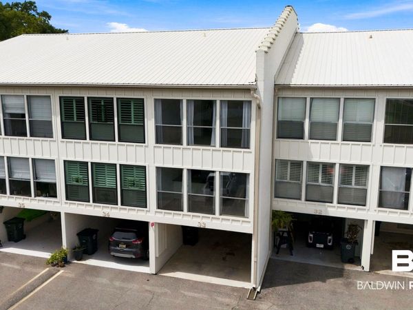 710 S Mobile Street, Unit APT 33, Fairhope, AL 36532