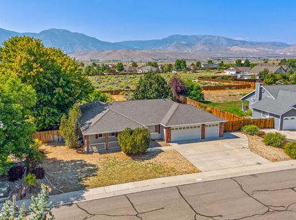 2872 Sierra Manor Drive, Minden, NV 89423 Photo