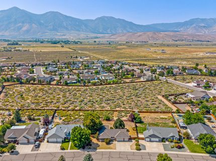 2872 Sierra Manor Drive, Minden, NV 89423 Photo