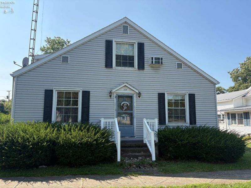 104 N Main Street, Attica, OH 44807 Photo 1