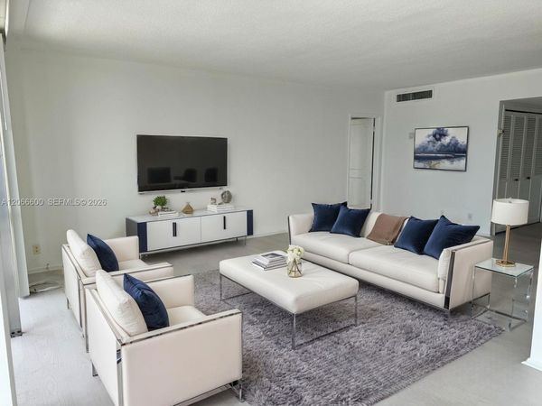 900 Bay Dr , Unit 523, Miami Beach, FL 33141