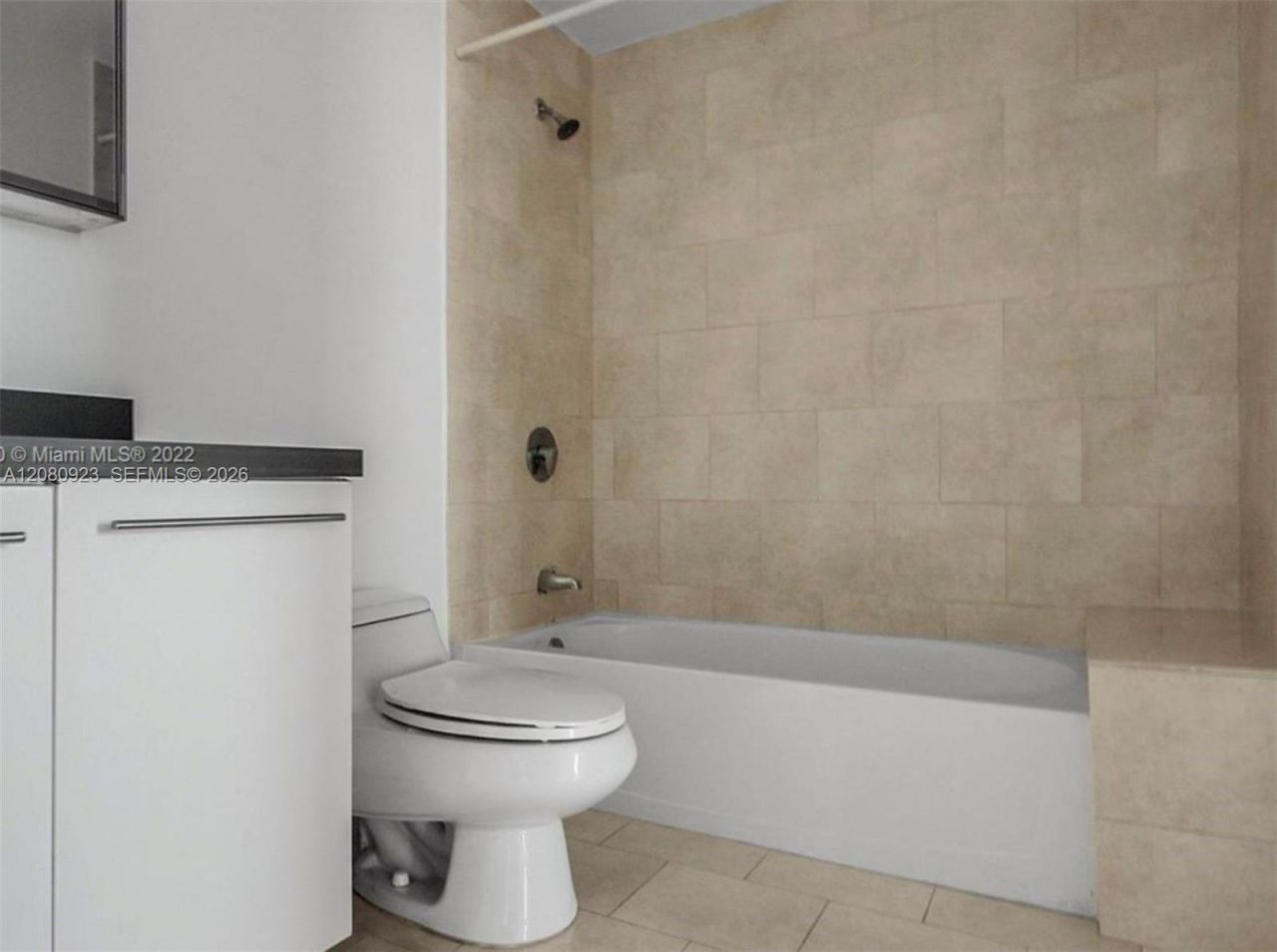 90 SW 3rd St , Unit 2210, Miami, FL 33130 Photo