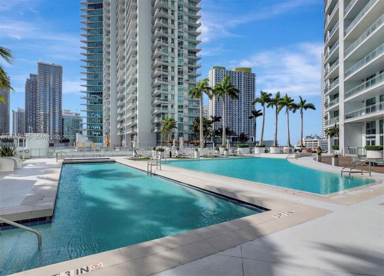 90 SW 3rd St , Unit 2210, Miami, FL 33130 Photo