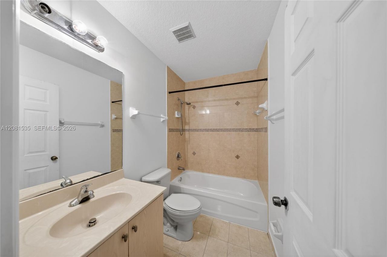 12080 SW 268th St , Unit 28, Homestead, FL 33032 Photo