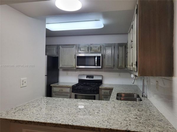 6924 SW 114th Pl , Unit E56, Miami, FL 33173