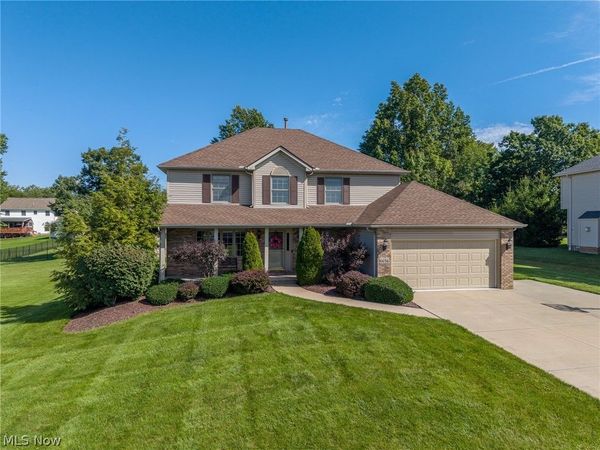 6656 Willow Lake Drive , North Royalton, OH 44133