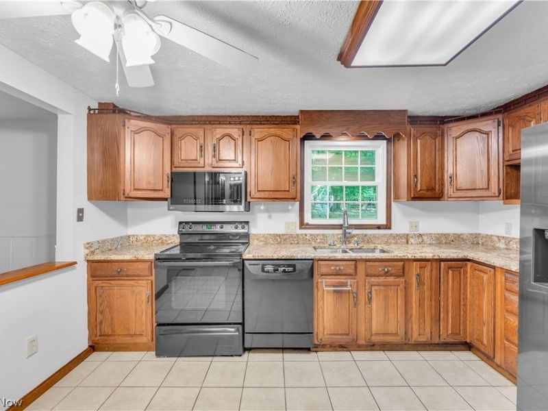 7400 Brenel Drive, Concord Township, OH 44060 Photo 14