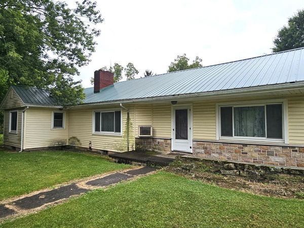 14 MILL Road, Laurelton, PA 17835