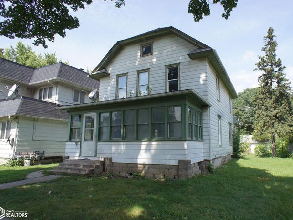 1037 1St Street, Webster City, IA 50595