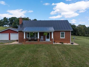 1259 HOWARDSVILLE RD, STAUNTON, VA 24401