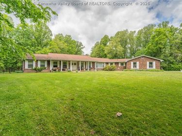 409 Wildlife Way, Clendenin, WV 25045