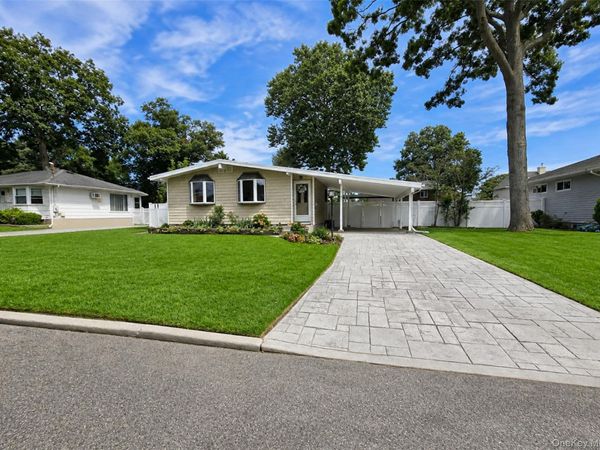 21 Duane Drive, Ronkonkoma, NY 11779