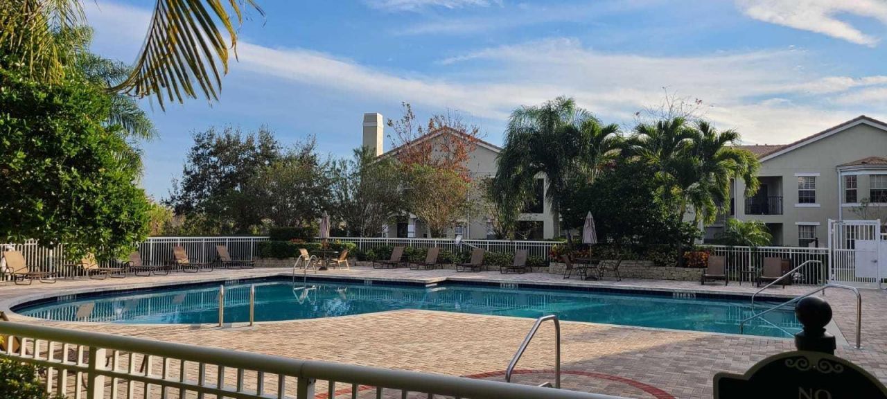 120 SW Peacock Boulevard, Unit 11101, Port Saint Lucie, FL 34986 Photo