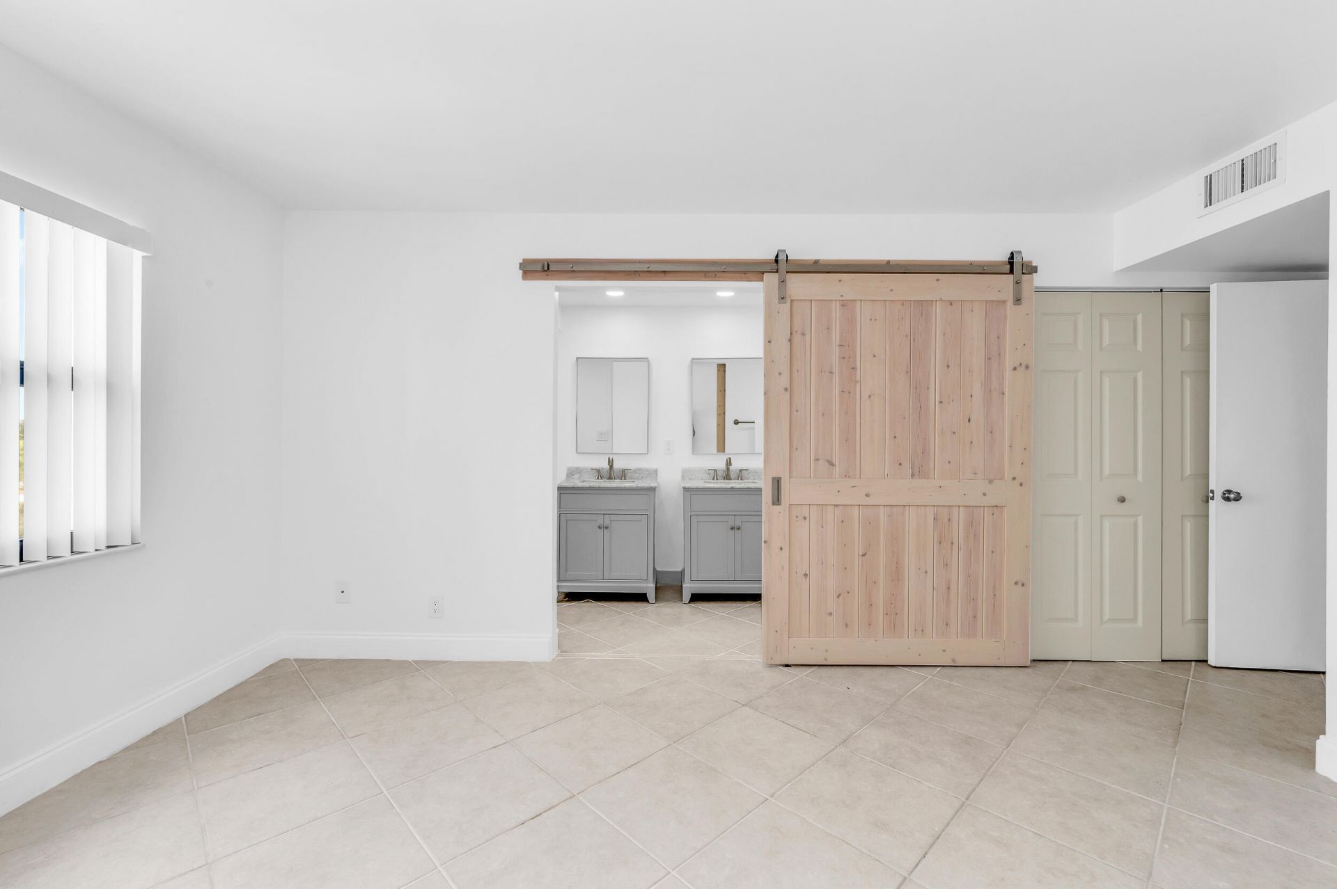9235 SW 8th Street, Unit 405, Boca Raton, FL 33428 Photo