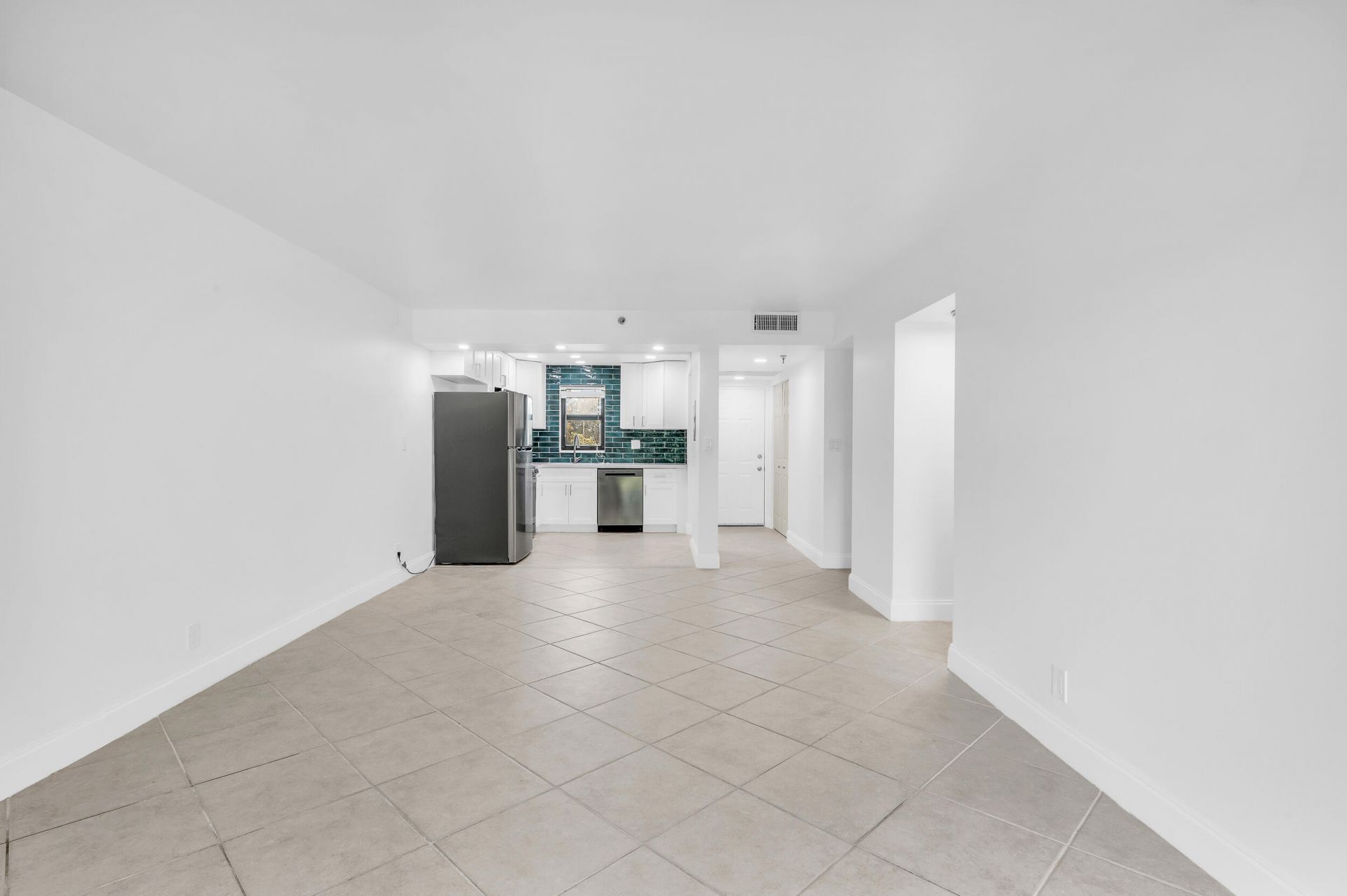 9235 SW 8th Street, Unit 405, Boca Raton, FL 33428 Photo