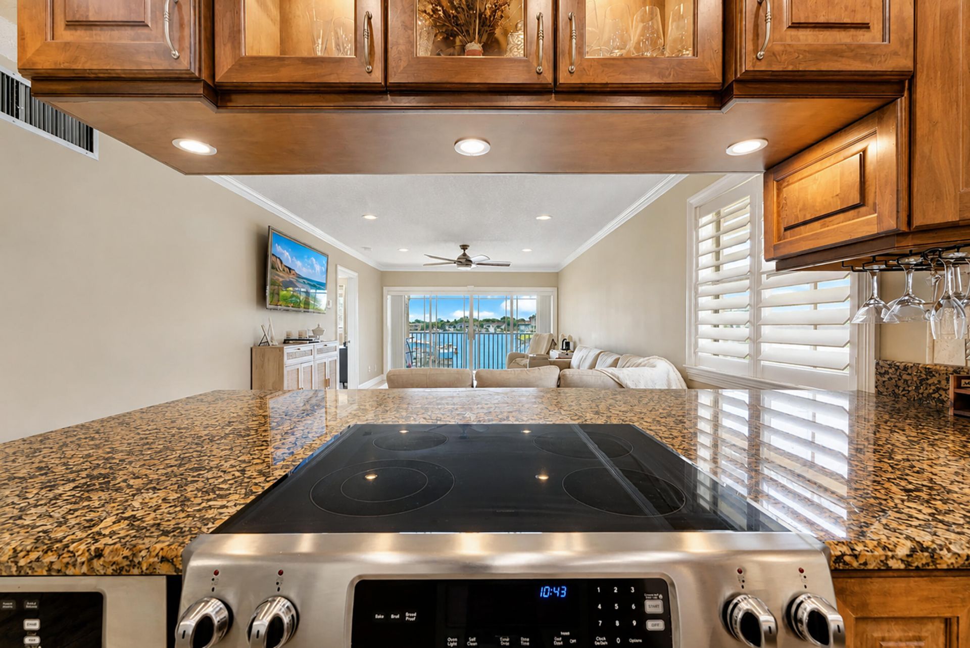 326 Northlake Drive, Unit 201, North Palm Beach, FL 33408 Photo