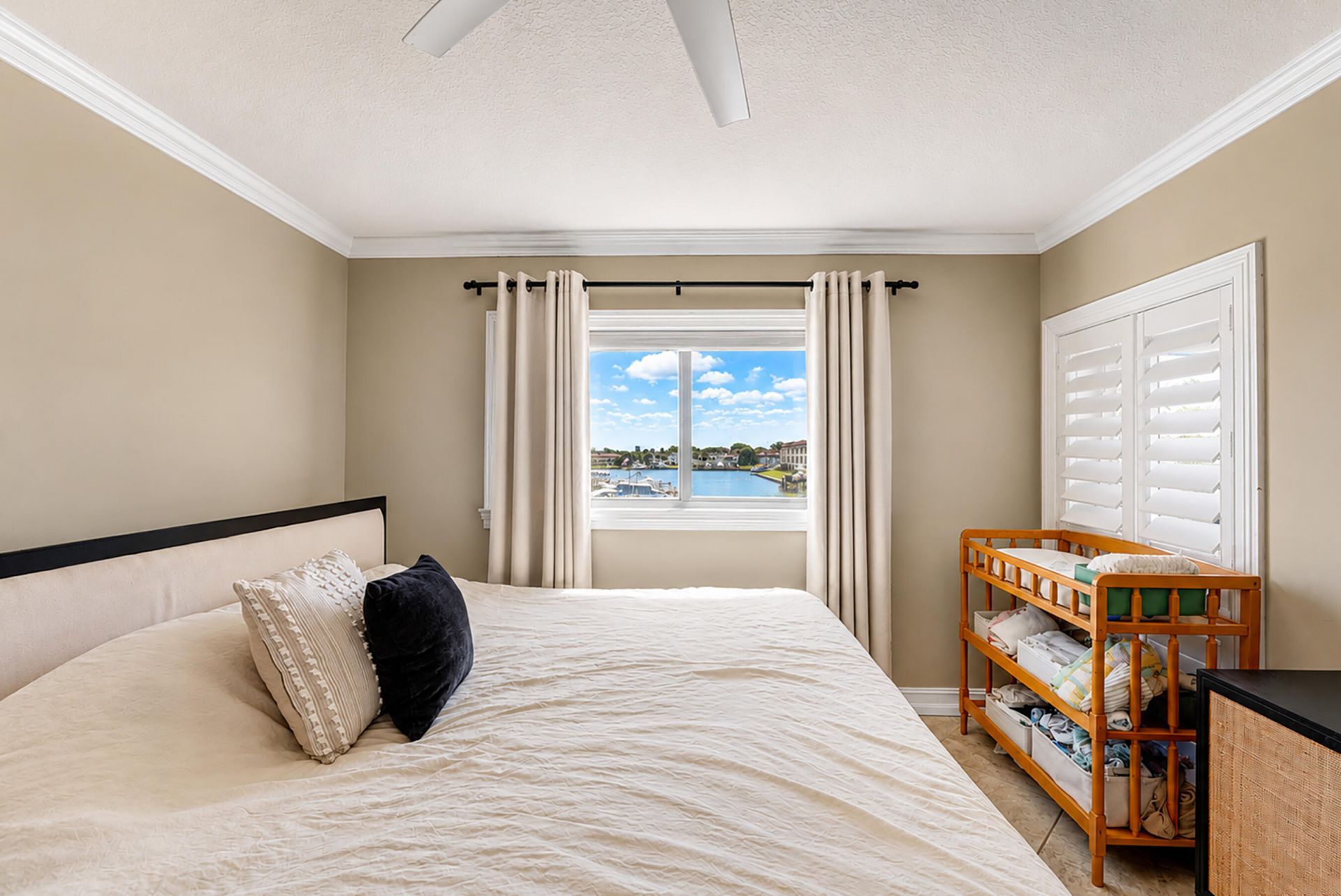 326 Northlake Drive, Unit 201, North Palm Beach, FL 33408 Photo