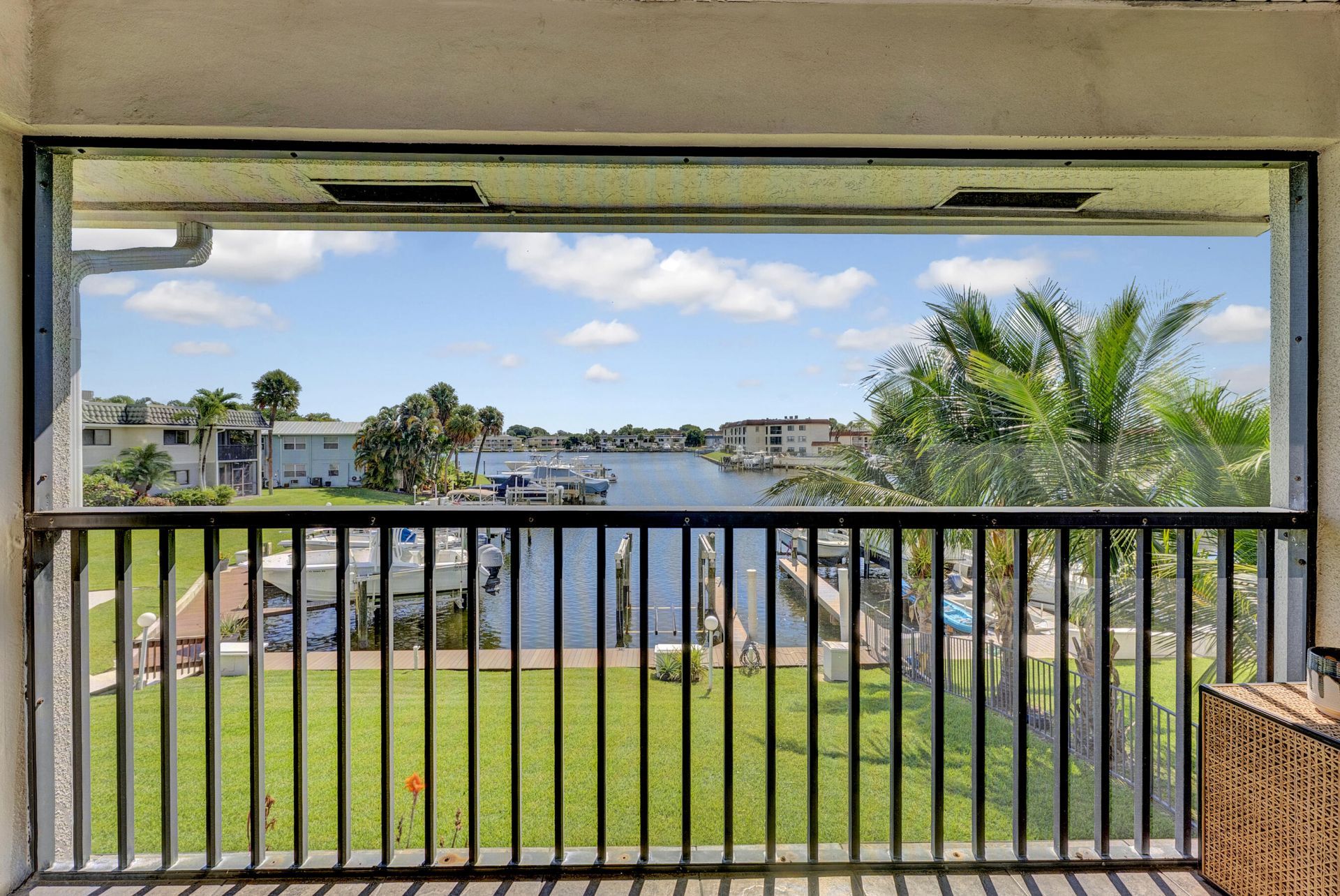 326 Northlake Drive, Unit 201, North Palm Beach, FL 33408 Photo