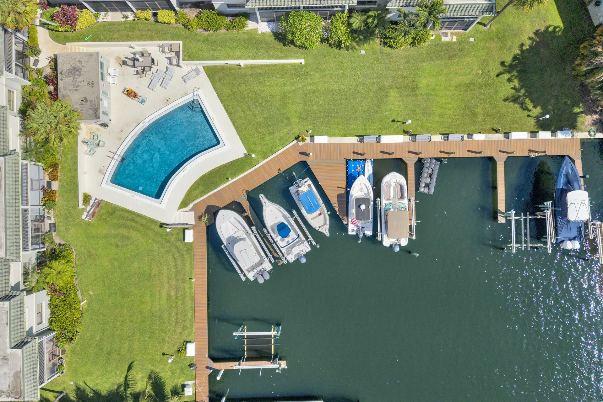 326 Northlake Drive, Unit 201, North Palm Beach, FL 33408 Photo