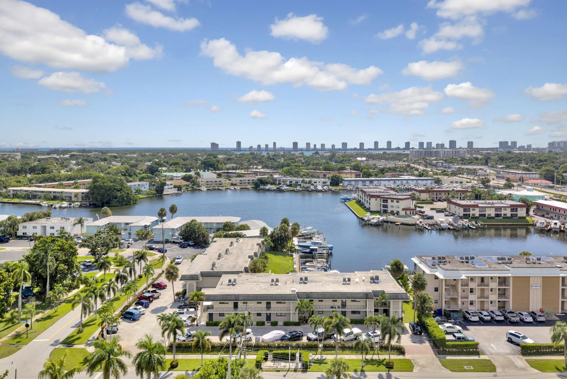 326 Northlake Drive, Unit 201, North Palm Beach, FL 33408 Photo