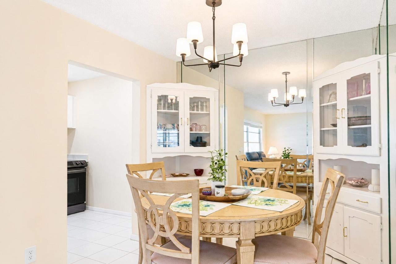 632 Snug Harbor Drive, Unit D18, Boynton Beach, FL 33435 Photo
