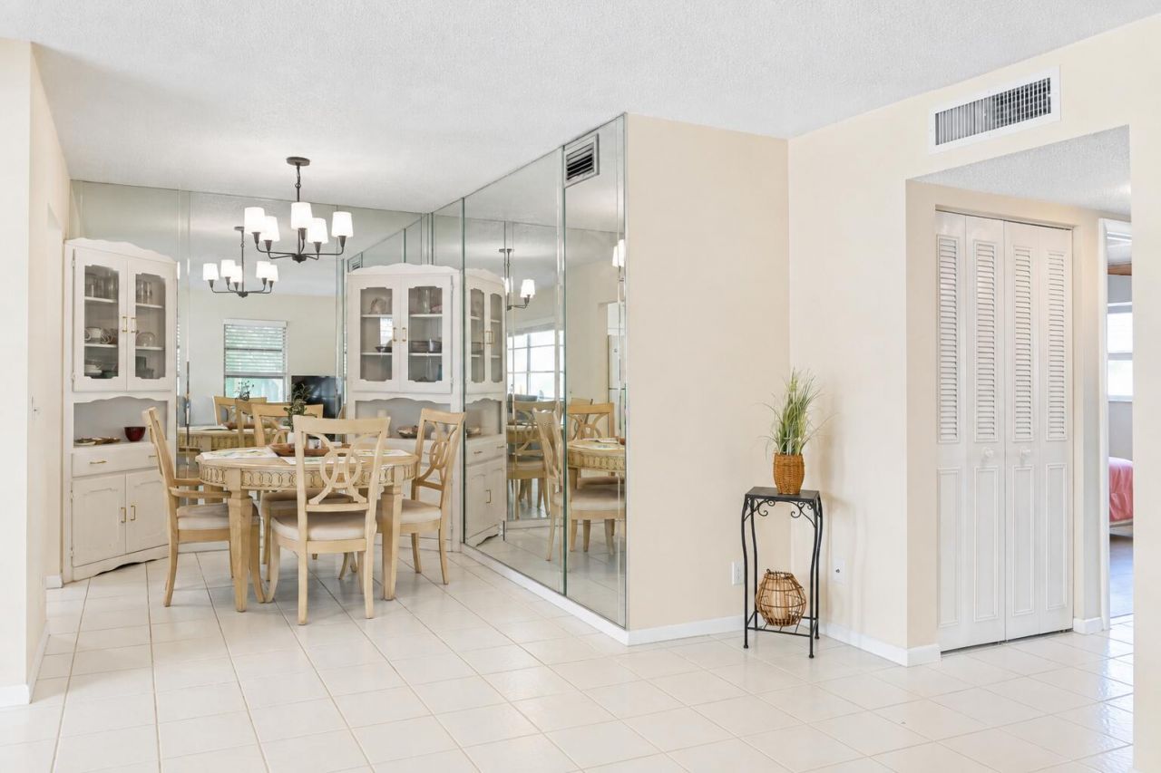 632 Snug Harbor Drive, Unit D18, Boynton Beach, FL 33435 Photo