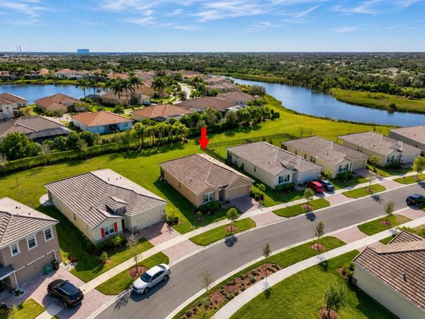 10505 SW Toren Way, Port St. Lucie, FL 34987
