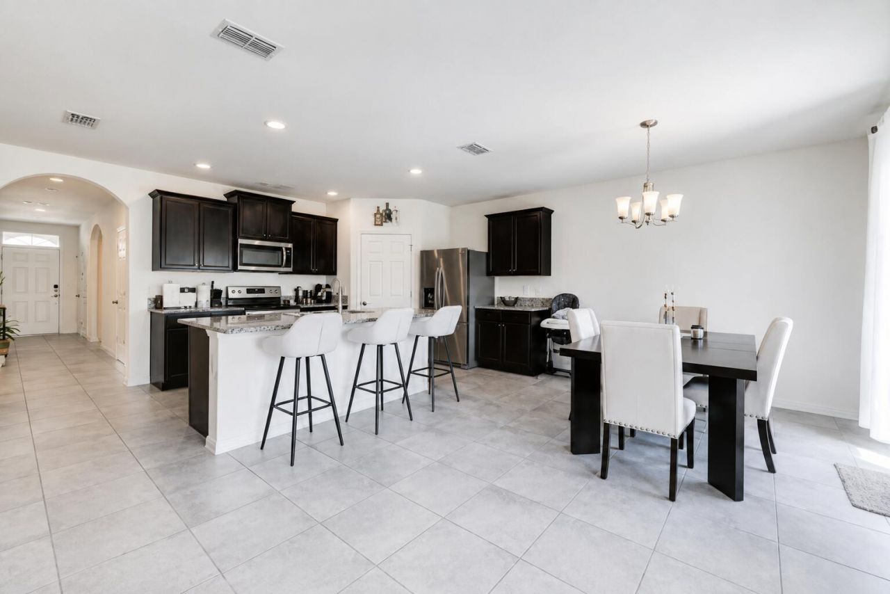 10505 SW Toren Way, Port Saint Lucie, FL 34987 Photo