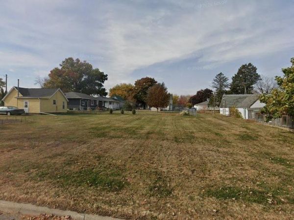 705 1st Street, Grundy Center, IA 50638