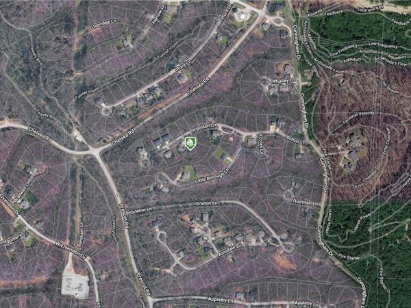 Little Borough Circle, Bella Vista, AR 72715