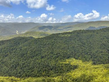 Wingfield Mountain Road, SANDSTONE, WV 25976