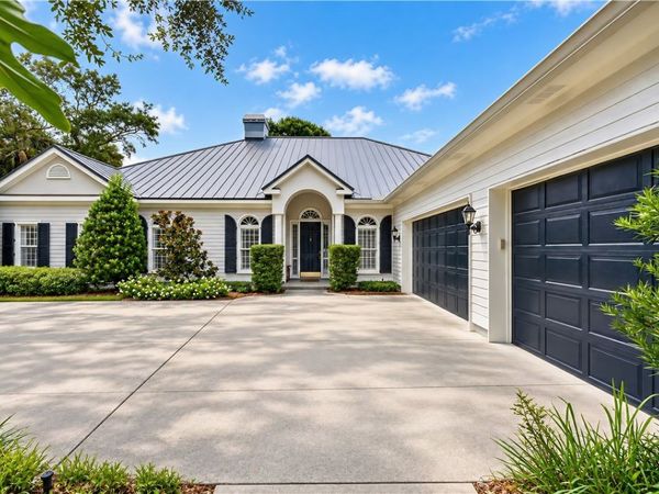 670 N Tomahawk Trail, Indian River Shores, FL 32963