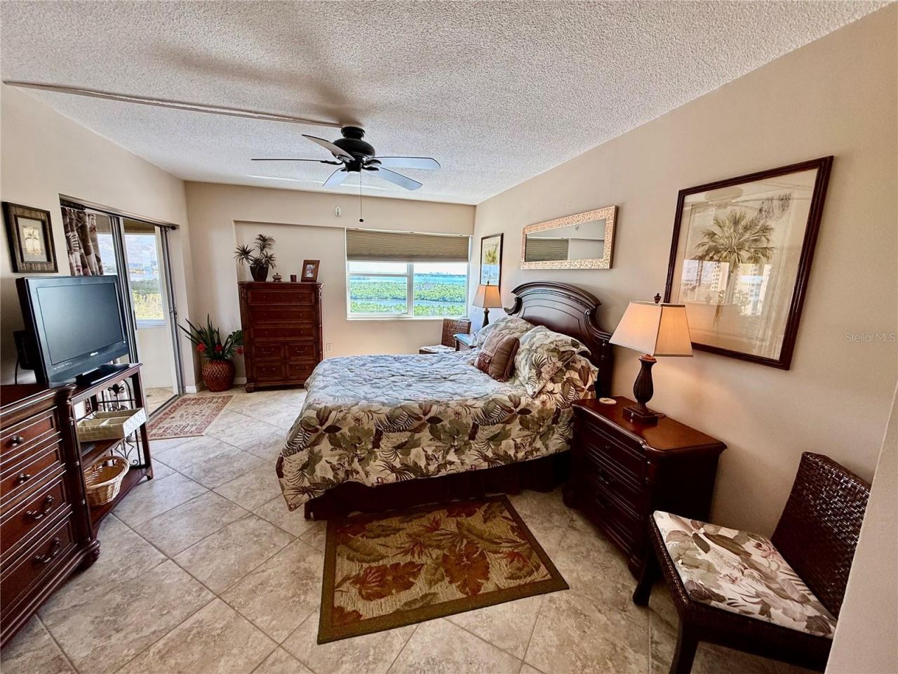 1700 Benjamin Franklin Drive, Unit 9E, Sarasota, FL 34236 Photo