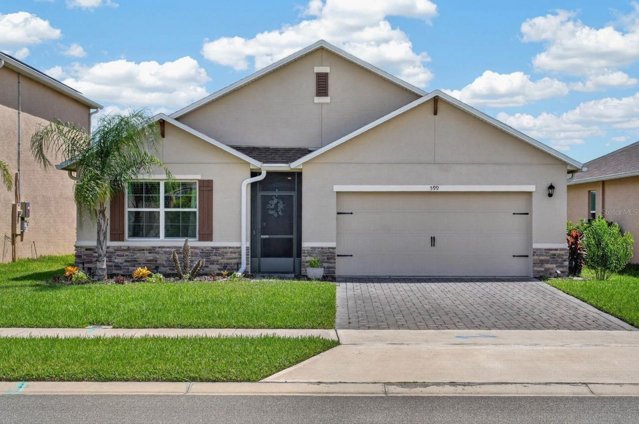 599 Lazio Circle, Debary, FL 32713 Main Photo